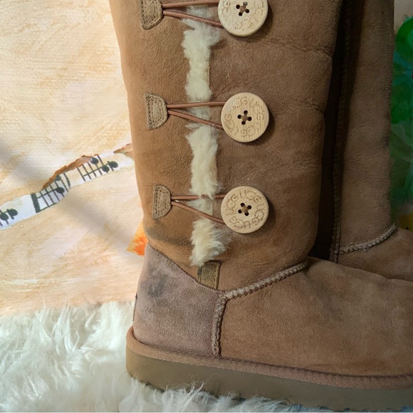 UGGS Bailey Button Tall Chestnut Size 7 - Picture 5 of 10